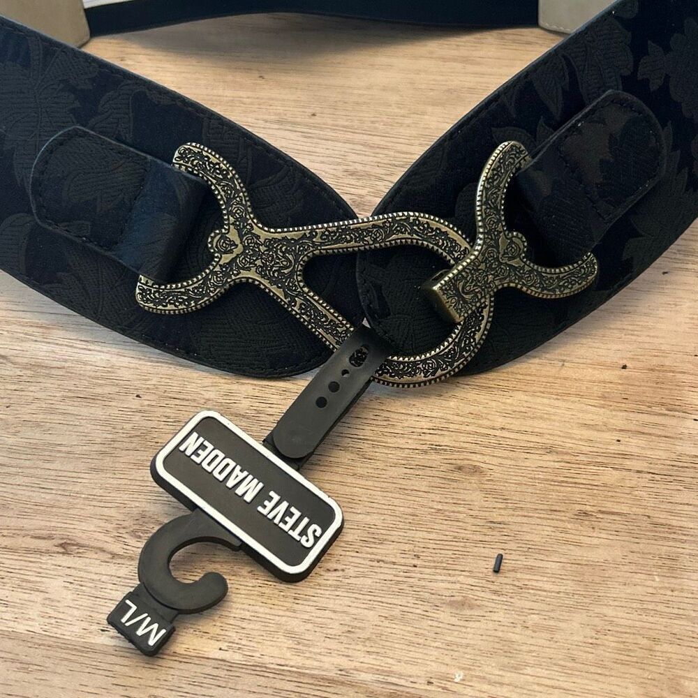 NWT Steve Madden Black brocade stretch belts with gold clasp size M/L
